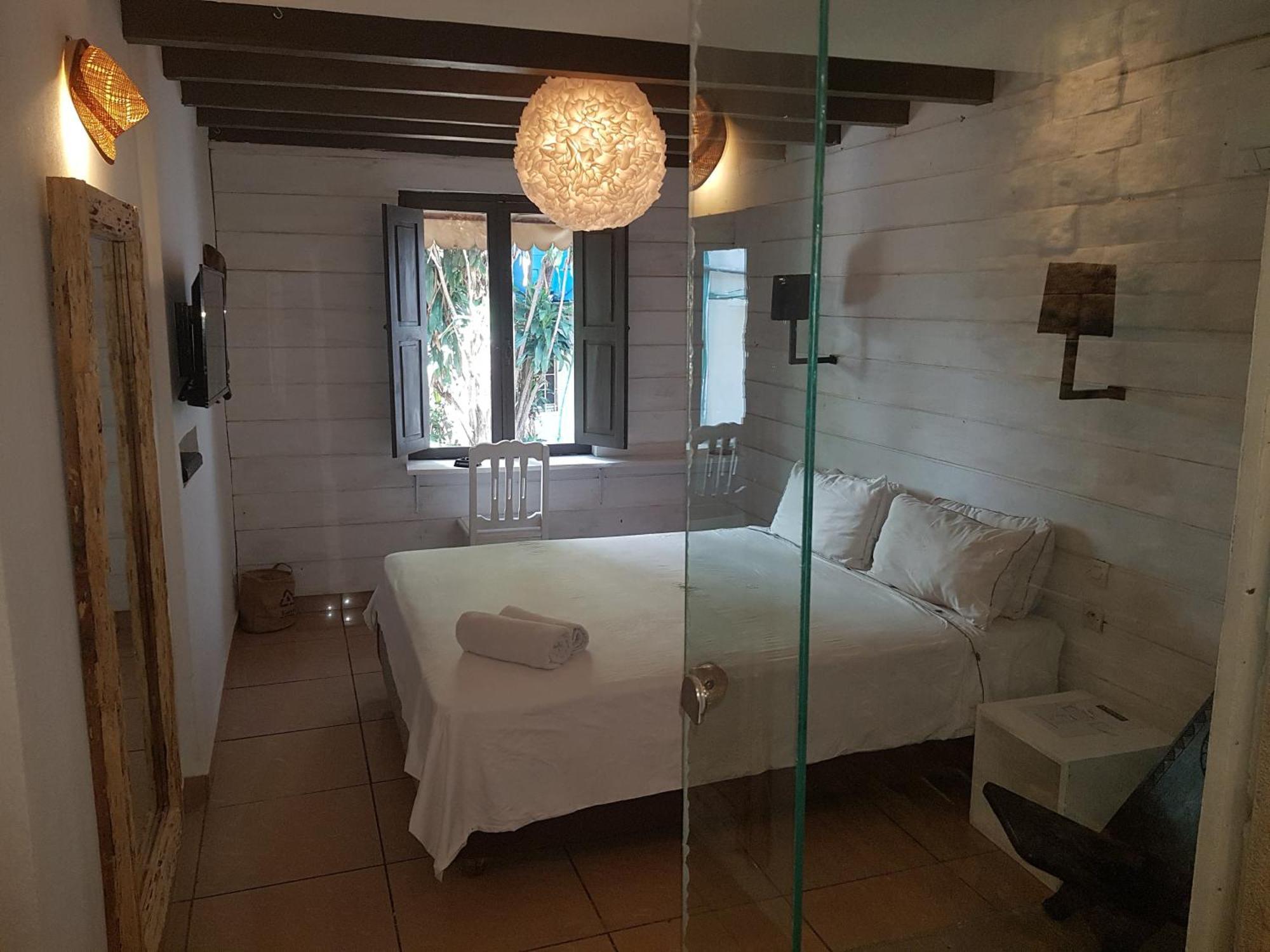 Hotel Restaurant La Ribaudiere Ανταναναρίβο Δωμάτιο φωτογραφία