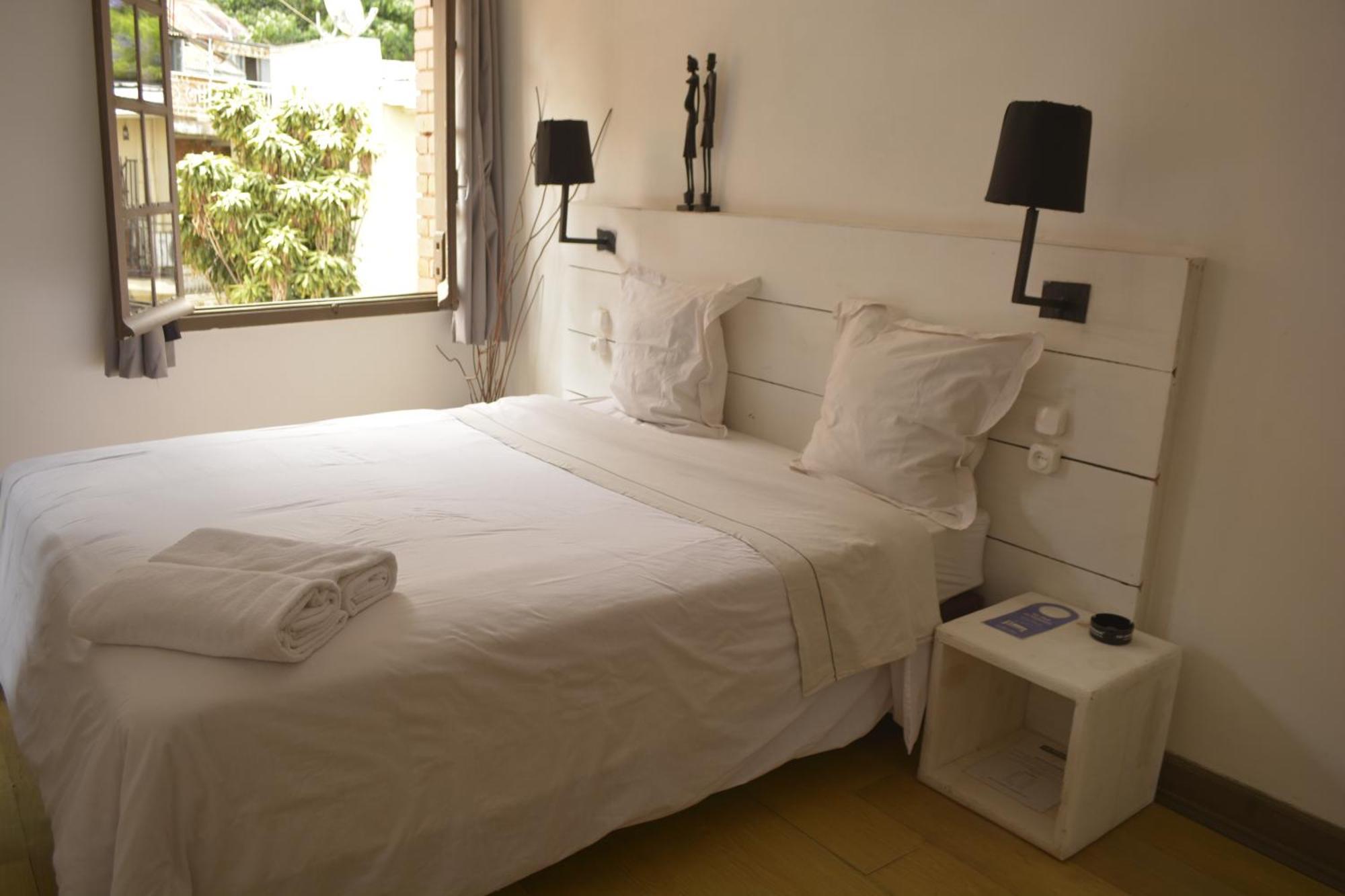 Hotel Restaurant La Ribaudiere Ανταναναρίβο Δωμάτιο φωτογραφία