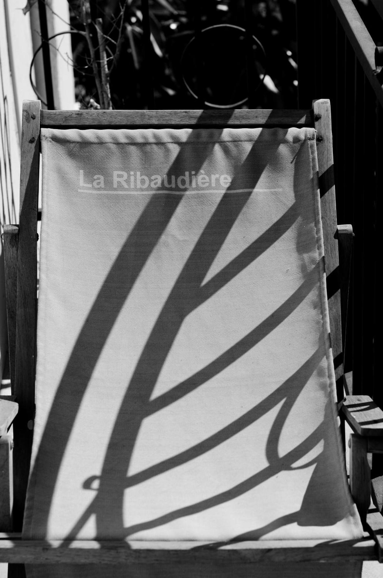 Hotel Restaurant La Ribaudiere Ανταναναρίβο Εξωτερικό φωτογραφία