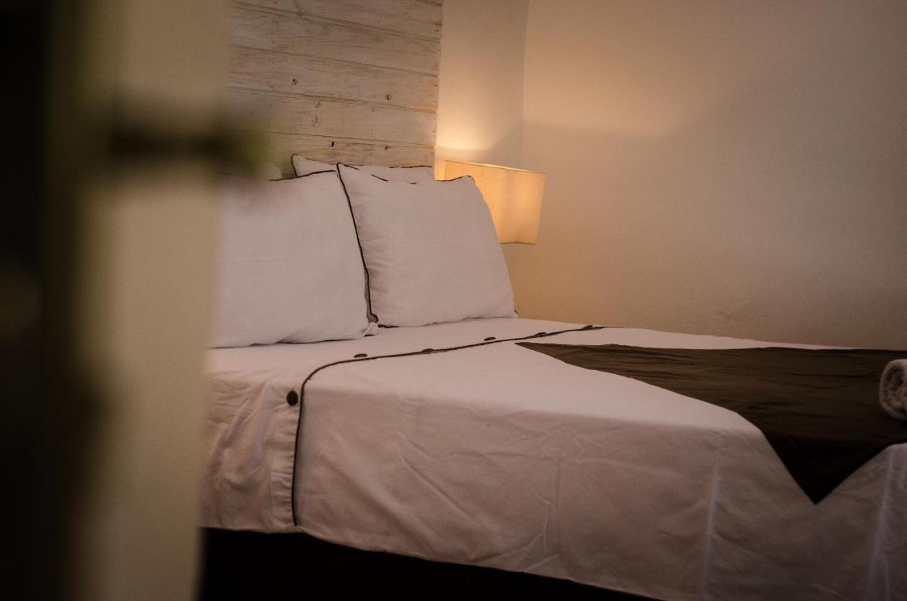 Hotel Restaurant La Ribaudiere Ανταναναρίβο Εξωτερικό φωτογραφία